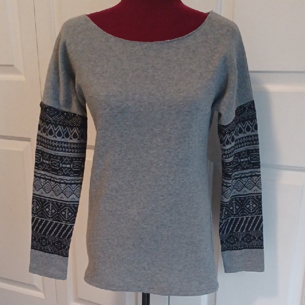SHEIN Gray Knit Long Sleeve Top NWOT -S